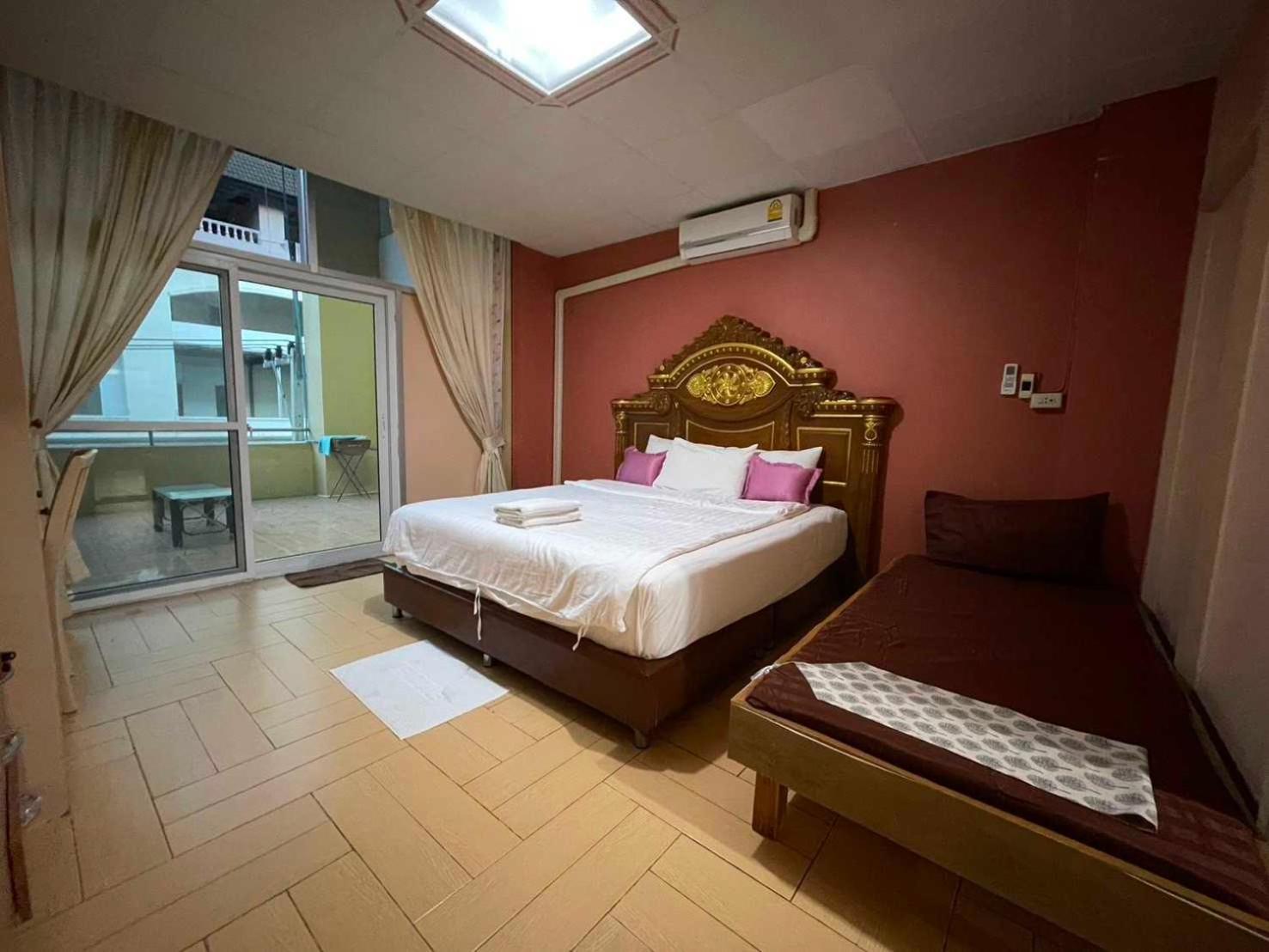 Oyo 75486 Anna Residence Jomtien Exterior foto