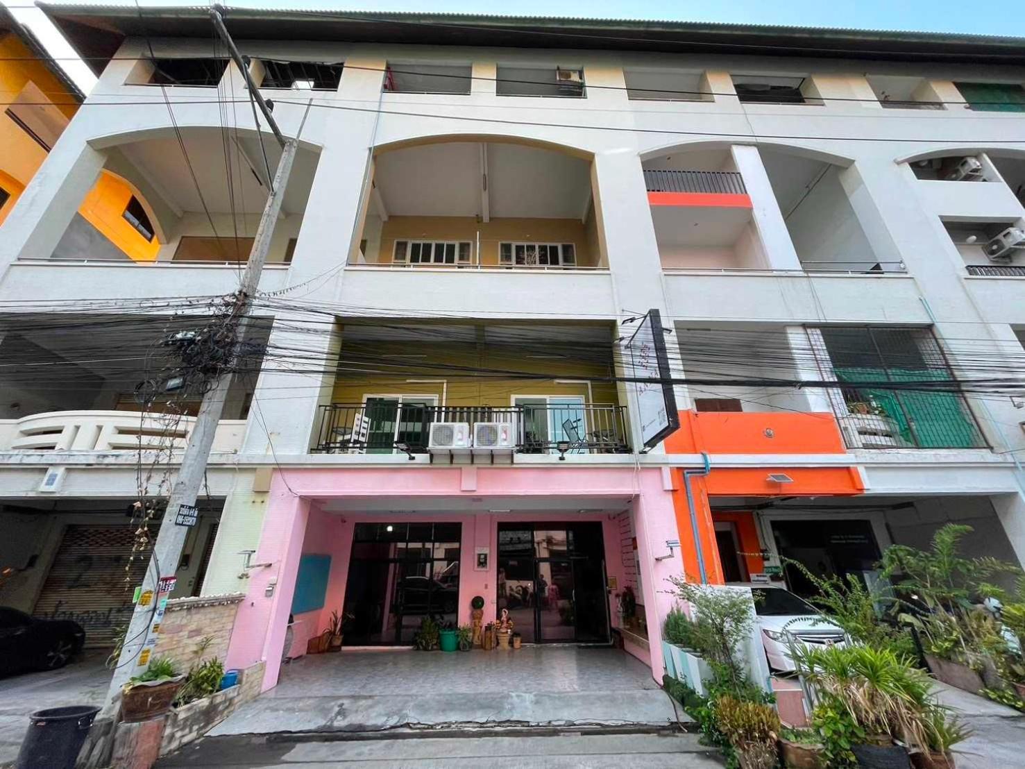 Oyo 75486 Anna Residence Jomtien Exterior foto