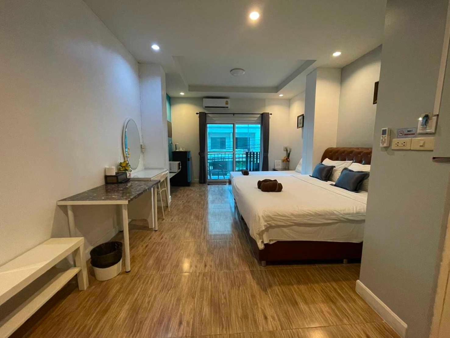 Oyo 75486 Anna Residence Jomtien Exterior foto