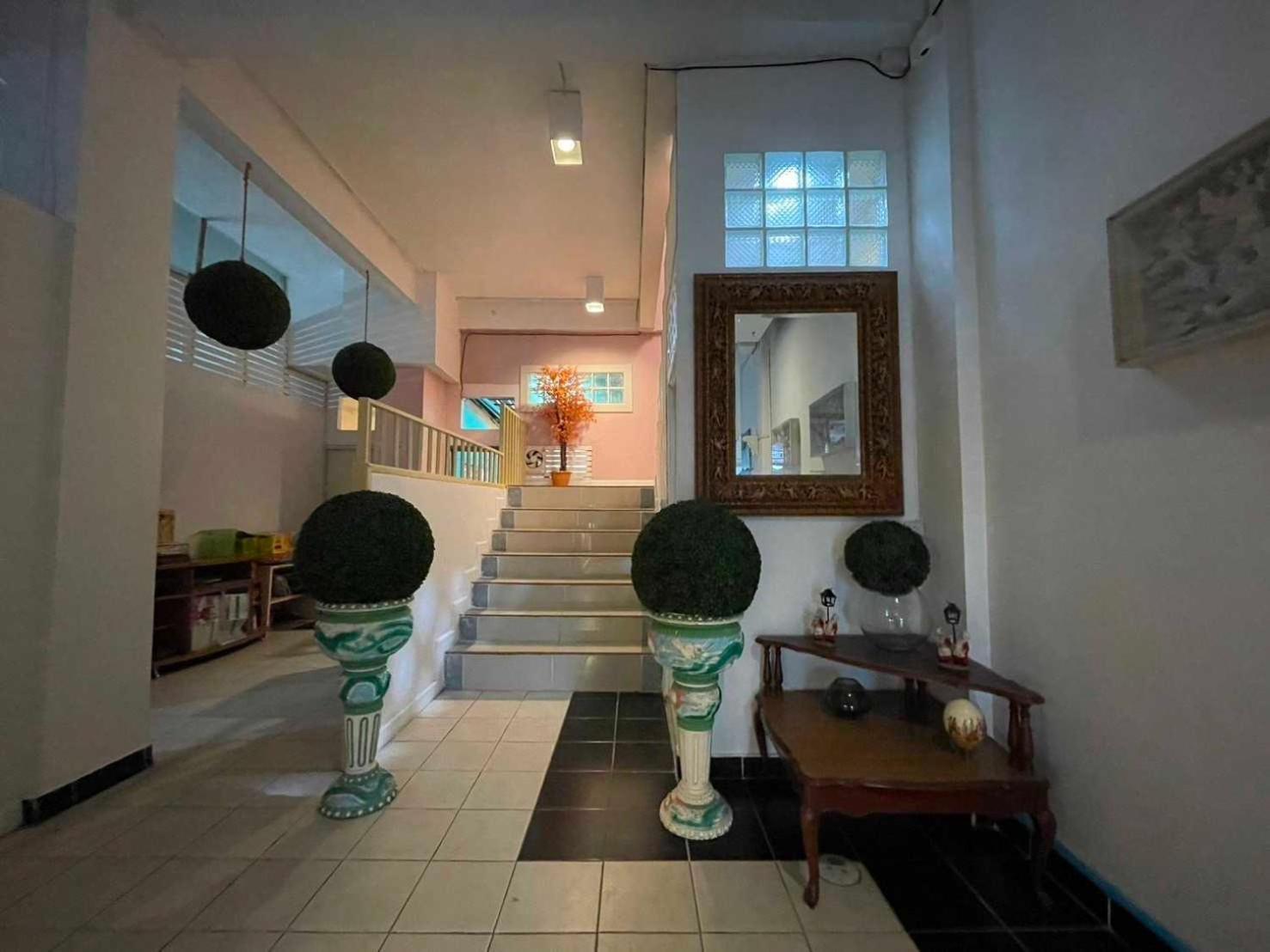 Oyo 75486 Anna Residence Jomtien Exterior foto