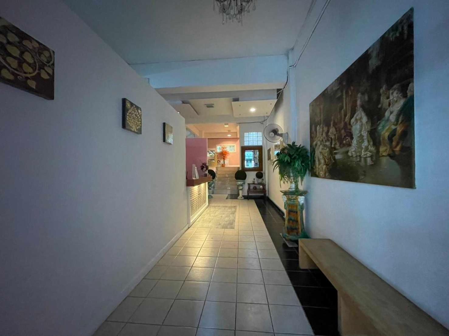 Oyo 75486 Anna Residence Jomtien Exterior foto