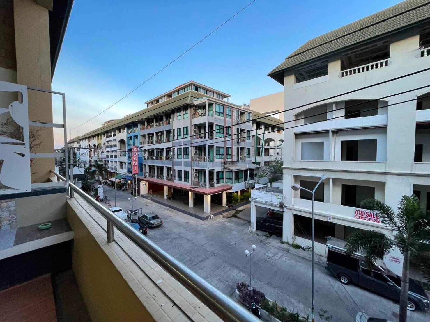 Oyo 75486 Anna Residence Jomtien Exterior foto