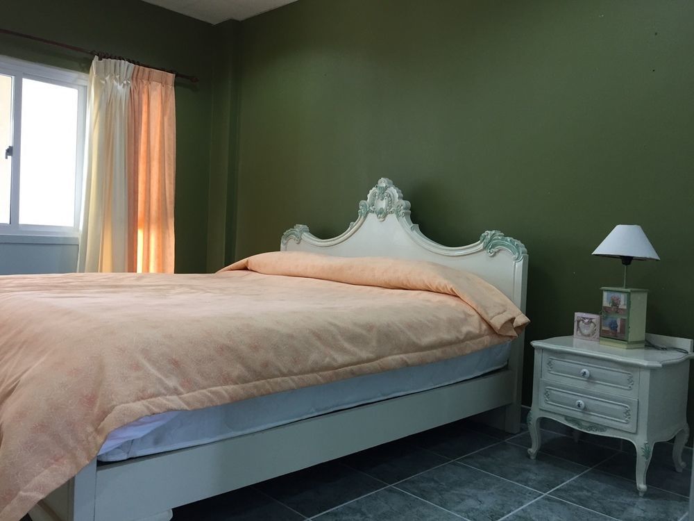 Oyo 75486 Anna Residence Jomtien Exterior foto