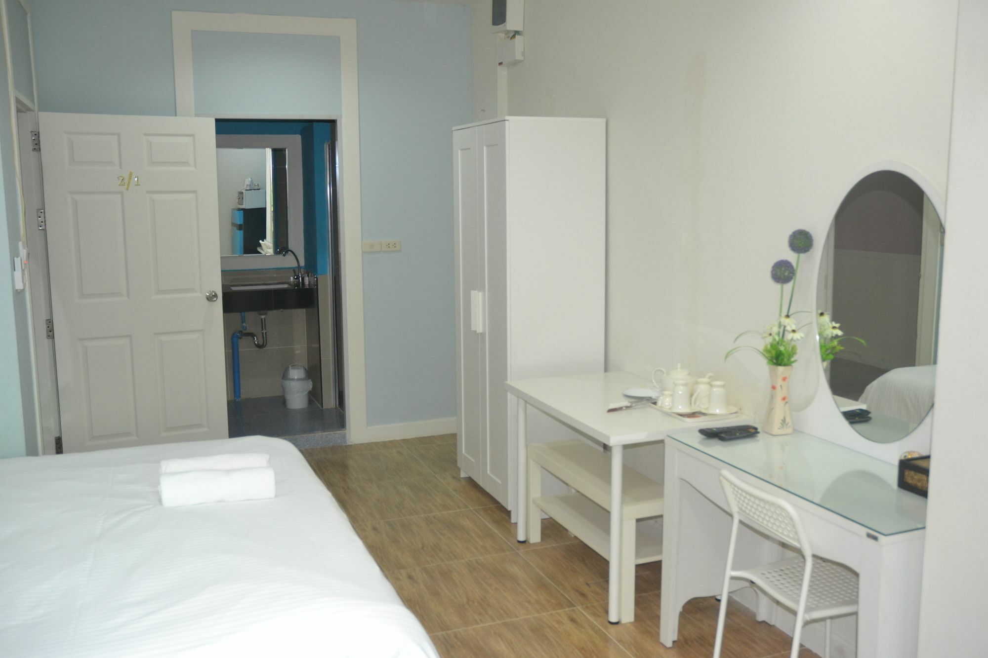 Oyo 75486 Anna Residence Jomtien Exterior foto